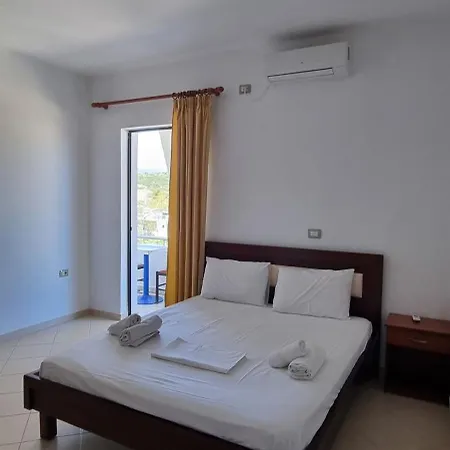 2 Palmat 2* Ksamil