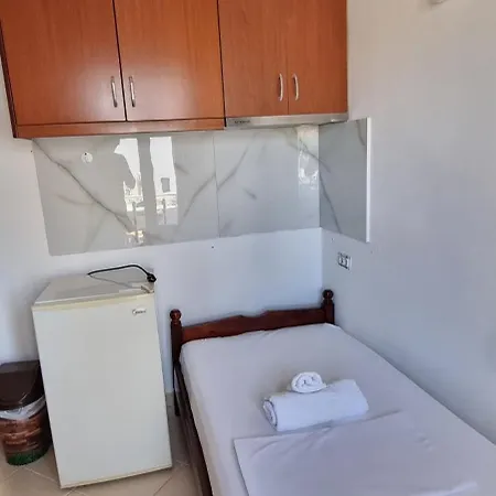 2 Palmat Ksamil